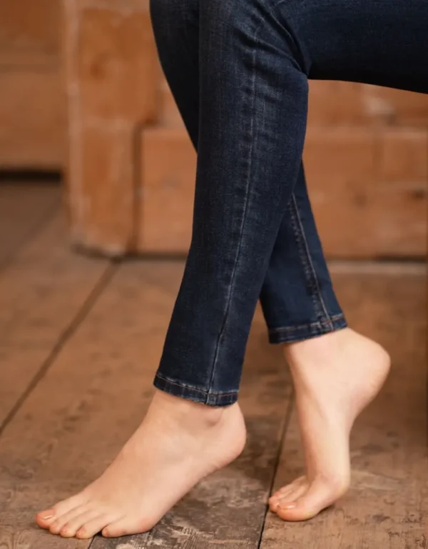 Outlet Donkere Over-De-Buik Super-Skinny Zwangerschapsjeans Vrouw Zwangerschaps-Essentials