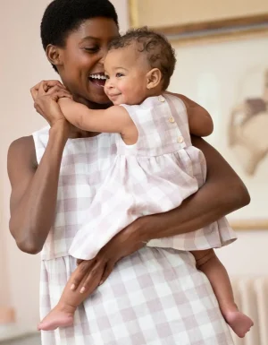 Sale Mama & Mini Mauve & Wit Geruite Baby Jurk Vrouw Jurken