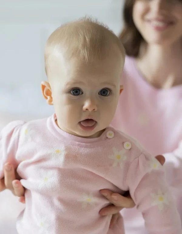 Fashion Mama & Mini-Set Van Bijpassende Roze Gebreide Truien Met Madeliefjesbloem Vrouw Topjes